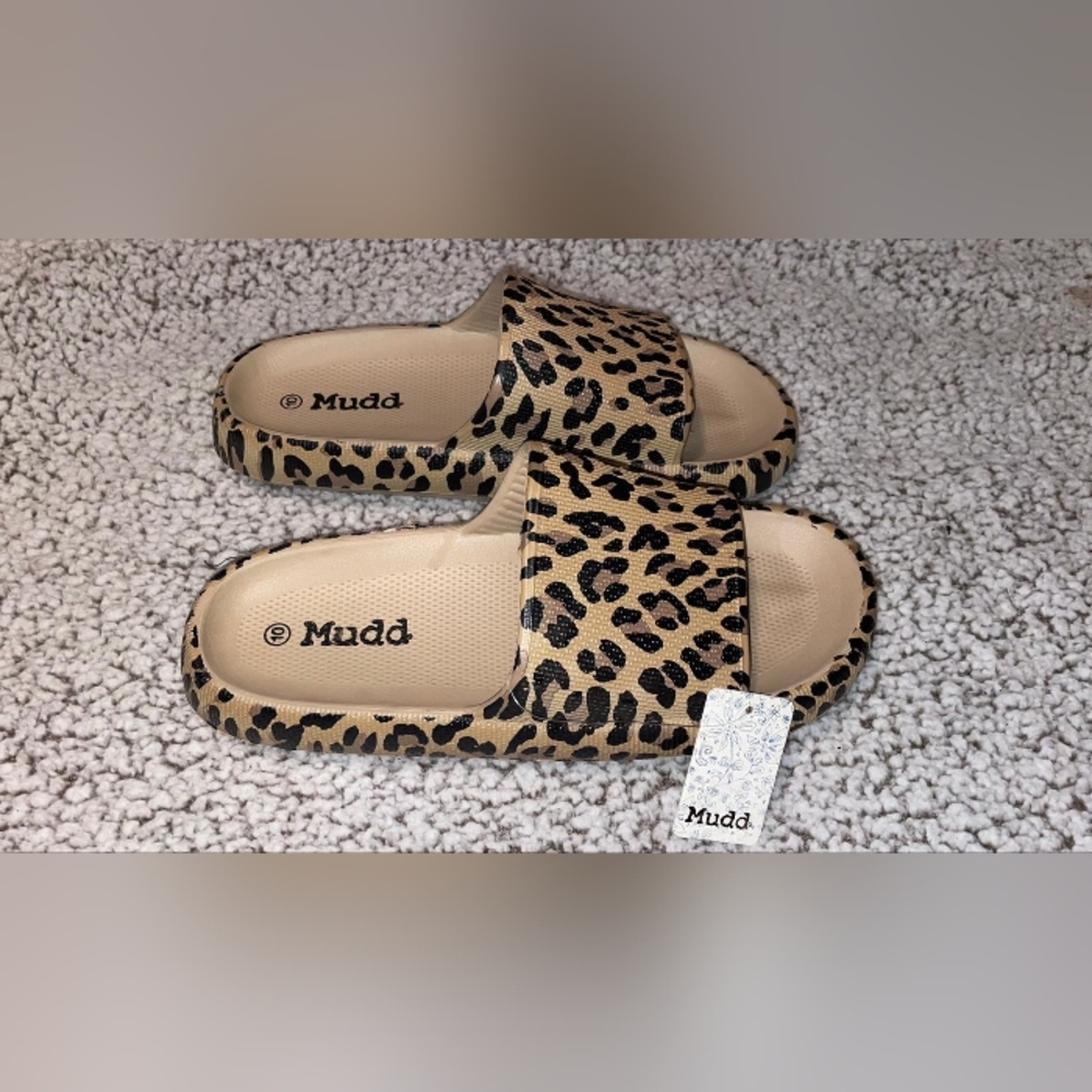 NWT MUDD YELLOW LEOPARD CLOUD SLIDES SLIPPERS SIZE 10 - Picture 3 of 5